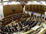Parlament kupuje počítače a notebooky za státisíce eur