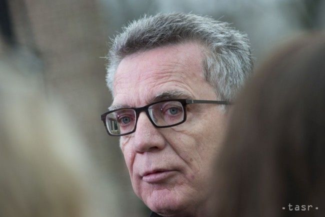 CSU kritizuje ministra vnútra za plán ukončiť pohraničné kontroly