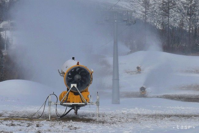 Budúcnosťou horských stredísk môže byť lyžovanie na umelom povrchu