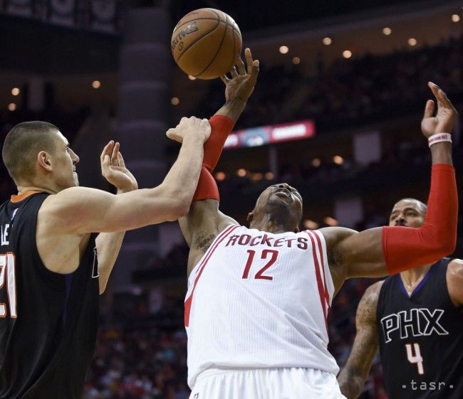 Phoenix ukončil sedemzápasovú šnúru prehier, Houston zdolal 124:115