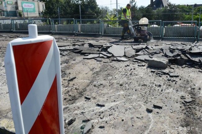 Banská Bystrica odstraňuje výtlky, na cesty je v rozpočte 450.000 eur