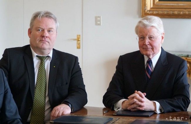 Islandská vláda prežila hlasovanie o vyslovení nedôvery