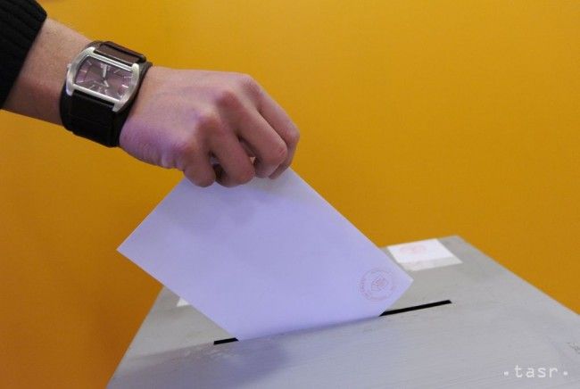 V dvoch obciach Nitrianskeho kraja si voliči vyberajú nových starostov