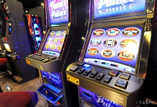 Poslanci OĽaNO-NOVA chcú zamedziť ľahkému prístupu k hazardu