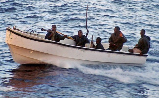 Turecký tanker prepadli pri Nigérii piráti, uniesli šesť námorníkov