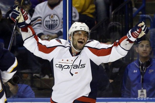 Hviezdami týždňa v NHL sa stali Tavares, Kane a Ovečkin