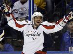 Hviezdami týždňa v NHL sa stali Tavares, Kane a Ovečkin
