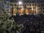 Policajný zásah v Paríži stúpencov Noci na nohách neodradil
