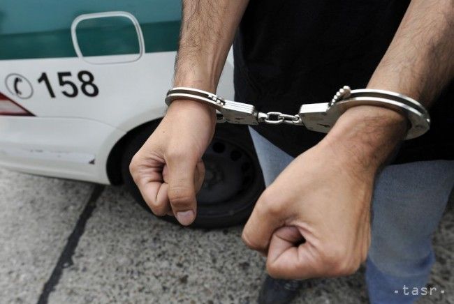 Bratislavčan lúpežne prepadol muža, hrozí mu až 12 rokov väzenia