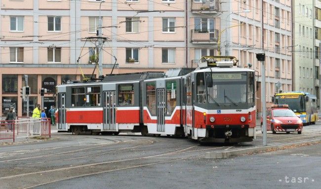 Vysokoškoláci by ako šoféri električiek mohli jazdiť už od leta