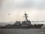 Ruské bombardéry prelietavali okolo amerického torpédoborca
