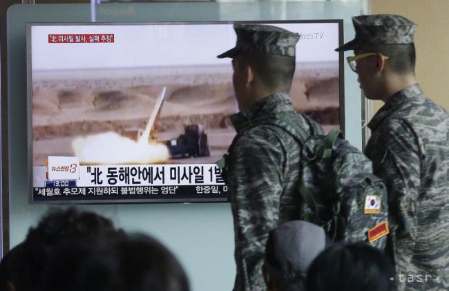 Severná Kórea uskutočnila neúspešnú skúšku rakety stredného doletu
