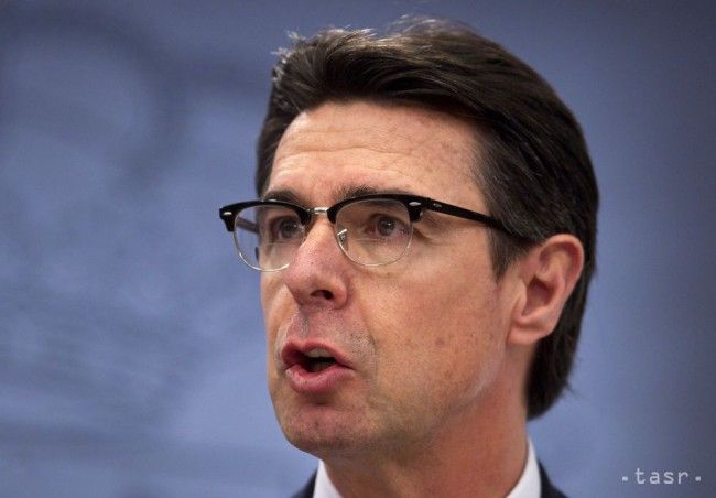 Španielsky minister, spomínaný v Panamských dokumentoch, rezignoval