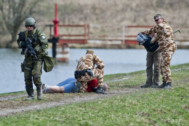 Do dobrovoľnej vojenskej prípravy sa prihlásilo 129 záujemcov