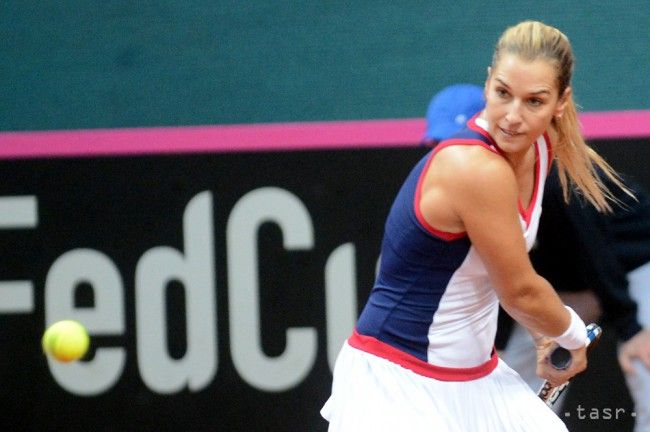 Slovensko - Kanada 2:0 po prvom dni, Cibulková zdolala Abandovú