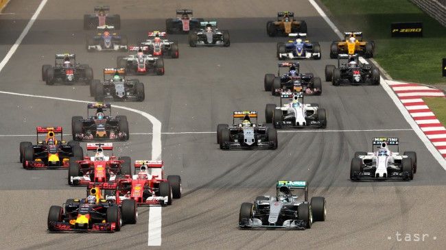 F1: Sezóne zatiaľ vládne Rosberg, vyhral aj divoké preteky v Číne