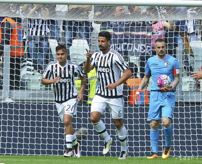 Juventus nezaváhal, nad Palermom vyhral 4:0 a na Neapol má náskok