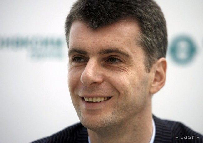 Spoločnosť miliardára Michaila Prochorova prehľadala tajná služba