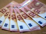 Občanom a firmám sa na daňových preplatkoch vráti 163 mil. eur