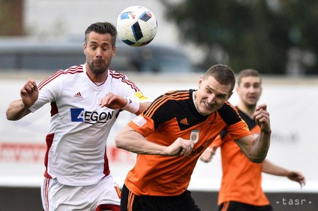 Trenčín zvýšil svoj náskok v tabuľke, Podbrezová zvíťazila nad Myjavou