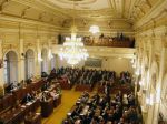 V Česku nakoniec nepremenujú názov štátneho sviatku 17. novembra