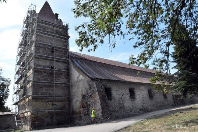 V Trebišove obnovili kaštieľ a jazdiareň, pomohli aj eurofondy