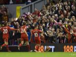 Liverpool rozdrvil Everton, Darmian zariadil triumf Manchestru United