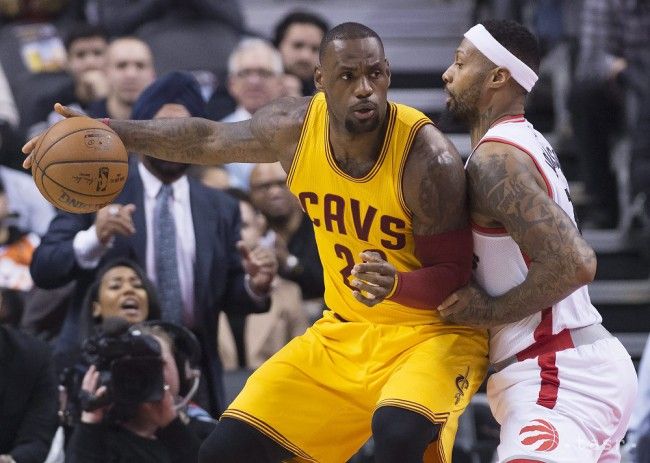 NBA: Miami, Cleveland aj LA Clippers vedú v 1. kole play off