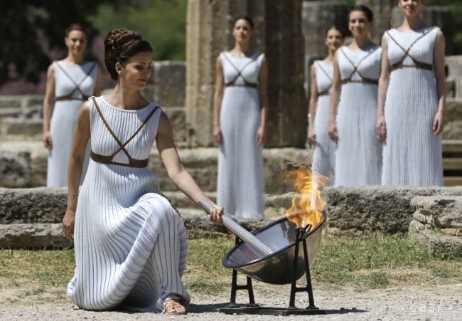 VIDEO: V gréckej Olympii vzplanul oheň pre olympijské hry v Riu