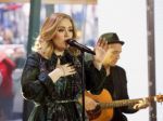 Adele je najbohatšia hudobníčka v dejinách Británie