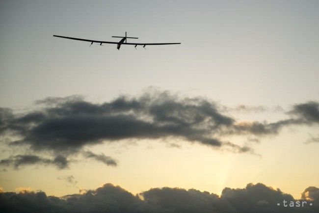 Experimentálne lietadlo Solar Impulse 2 obnovilo let okolo sveta