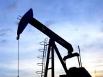 Irán bude zvyšovať produkciu ropy, kým nezíska stratený podiel na trhu