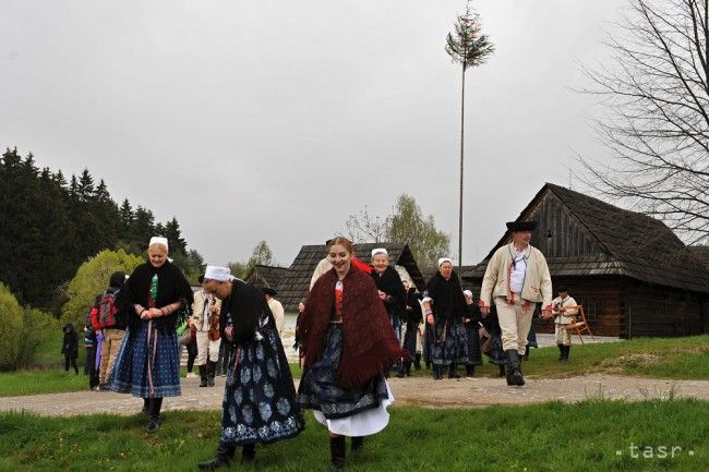 Stavanie mája a majáles v Prievidzi tento rok doplní aj blší trh