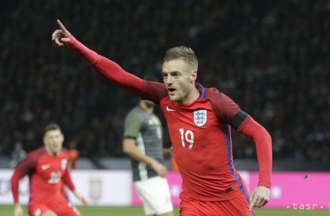 Jamie Vardy dostal extrazápasový trest, môže zmeškať oslavy titulu