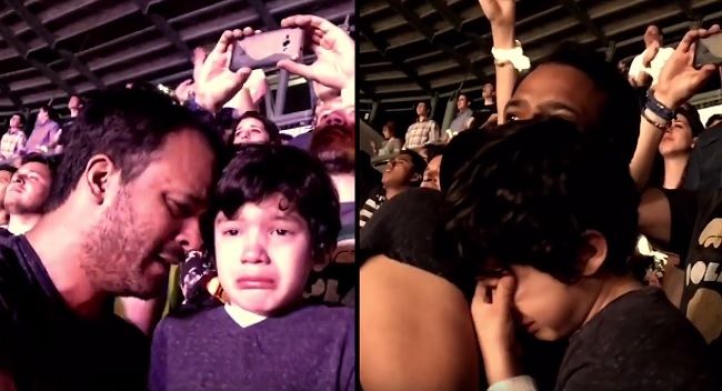 Video: Autistický chlapec sa rozplakal na koncerte Coldplay