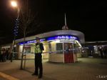 Britská polícia obvinila z terorizmu tri osoby z Birminghamu