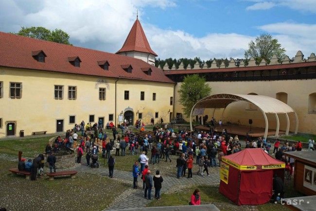 Kežmarský hrad budú počas celej letnej sezóny rekonštruovať