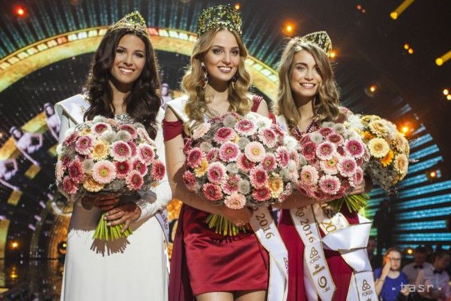 Korunku Miss Slovensko 2016 získala Kristína Činčurová z Lučenca