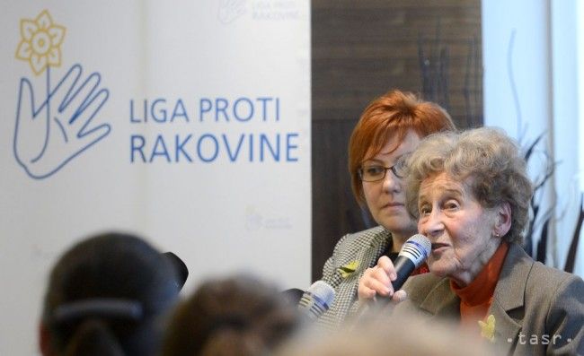 E. SIRACKÁ: Keď vidím pôvodné stretnutia kotlebovcov, necítim sa dobre