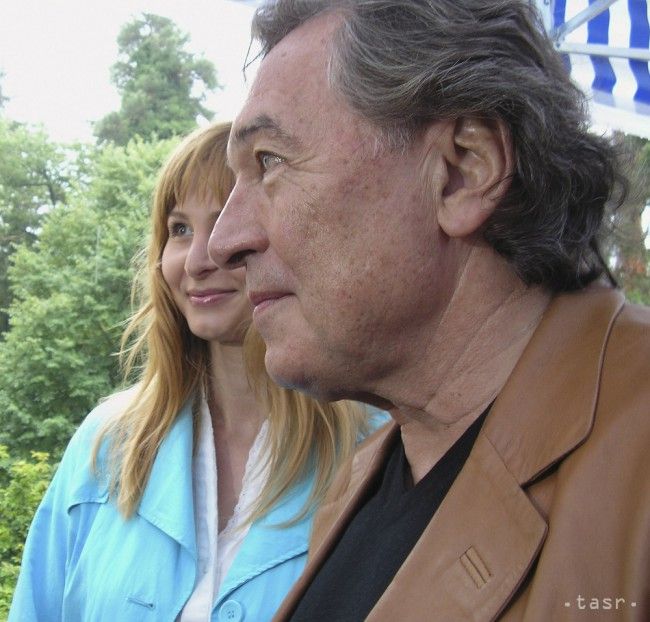 Karel Gott povedal denníku Bild, že sa zotavuje pomalšie ako dúfal