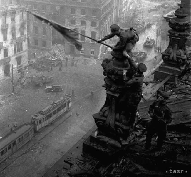 Sovietska armáda prišla vo Veľkej vlasteneckej vojne o 9 miliónov ľudí