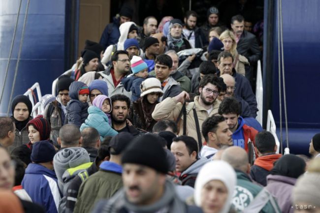 Potopenie člna s migrantmi pri brehoch Líbye si mohlo vyžiadať stovky
