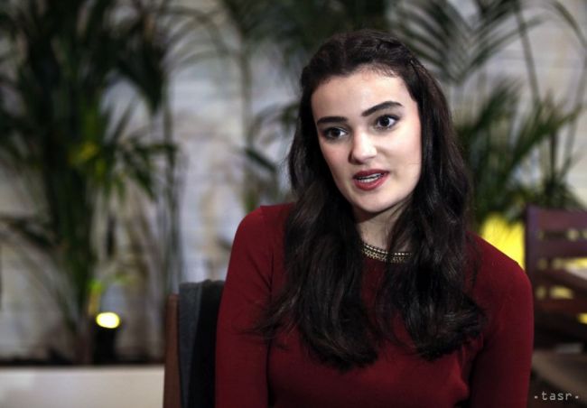 Bývalú Miss Turecko odsúdili za urážku Erdogana
