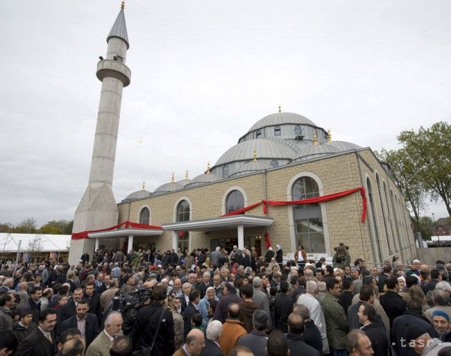 AfD v závere zjazdu vyhlásila, že islam do Nemecka nepatrí