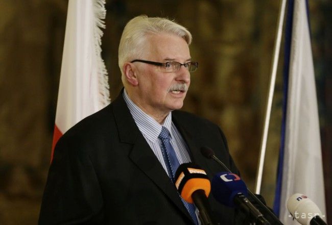 Šéfa poľskej diplomacie zaskočil incident s nevpustením motorkárov