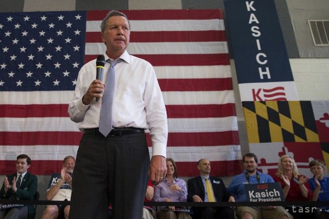 Posledný Trumpov rival John Kasich odstúpil z prezidentskej kampane