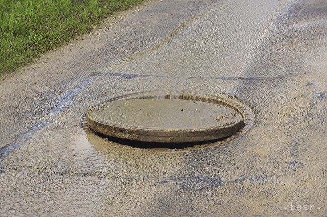 Potrubie pod Župným námestím v Nitre opravia vodári bezvýkopovou metód