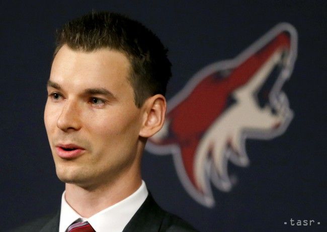 Klub Arizona Coyotes povedie najmladší generálny manažér v histórii