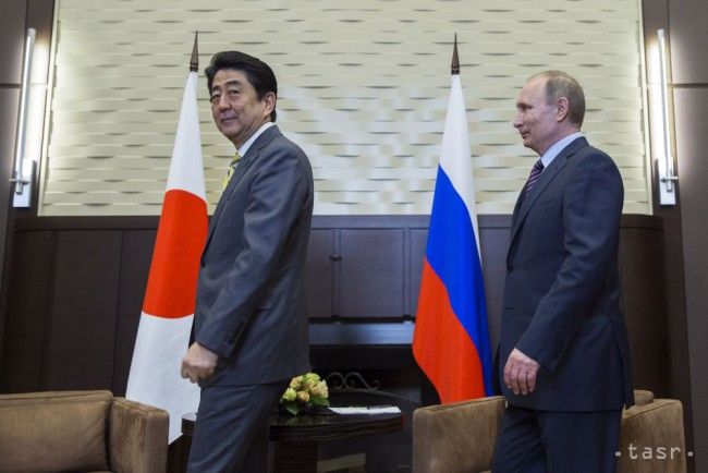 Putin sa v Soči stretol s Abem, témou bol aj spor o Kurilské ostrovy