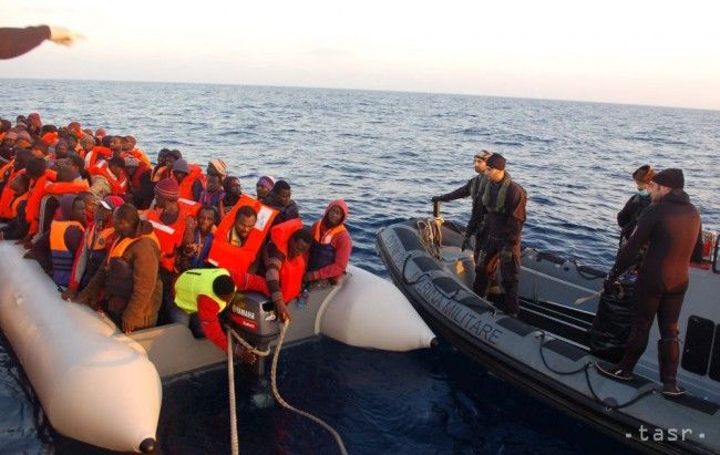 Taliansko zachránilo v Stredozemnom mori takmer 1800 migrantov